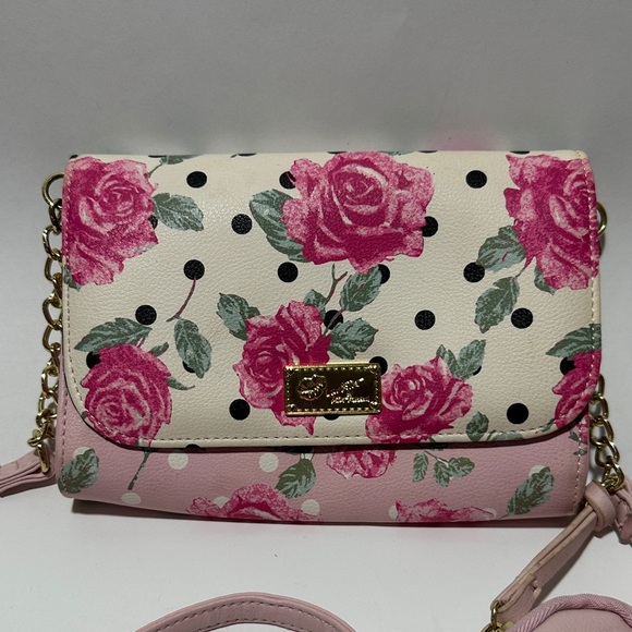 Luv Betsey by Betsey Johnson Rose Print Pink Crossbody Bag - Chain Strap & Pouch - Picture 2 of 8